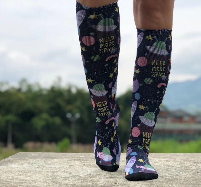 Medias de Compresion (Colores y Formas)
